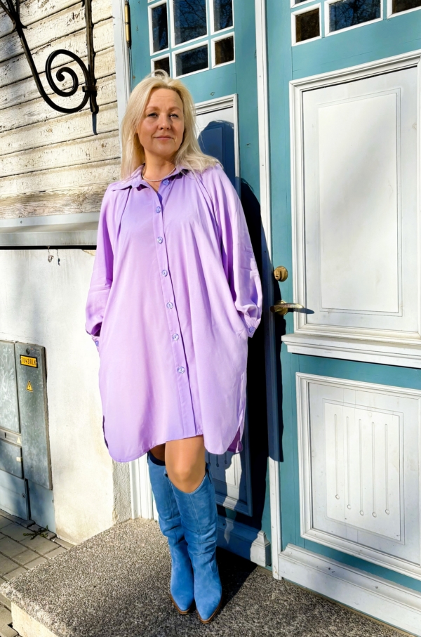 Särkkleit "Johanna", suurte mansetiga varrukatega, lilla - Image 2