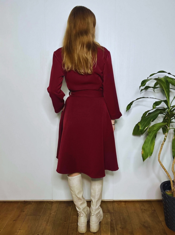 Laia seelikuosaga kleit “Kai”, 3/4 pikkuses sirgete varrukatega, tumepunane - Image 3